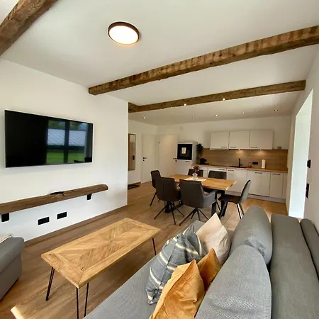 In Saalfelden Near Slopes, Cleaning Included Appartement *