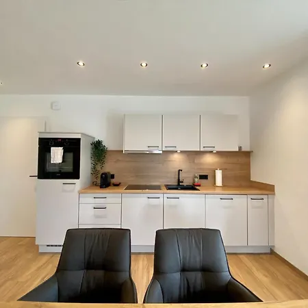 In Saalfelden Near Slopes, Cleaning Included Appartement Lanthal